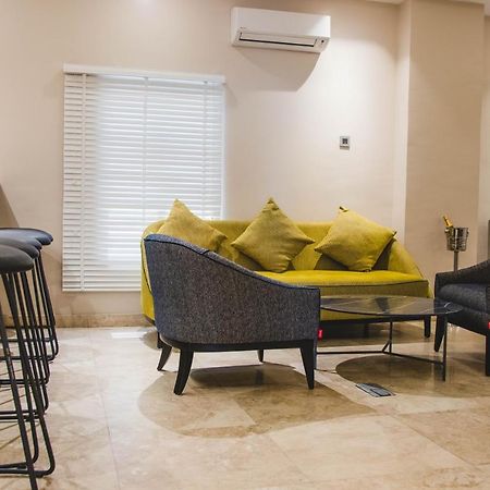 Amber City Hotels Overri Kültér fotó