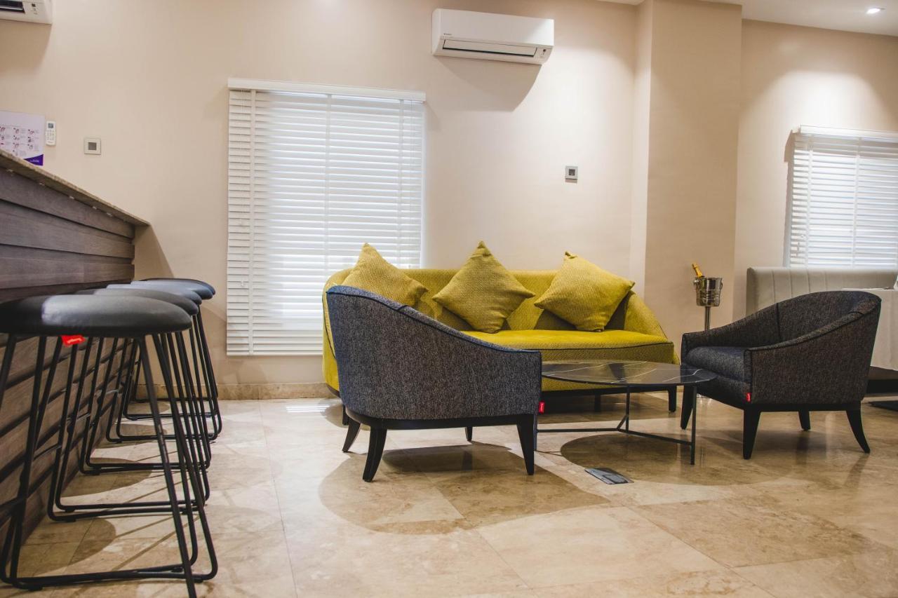 Amber City Hotels Overri Kültér fotó