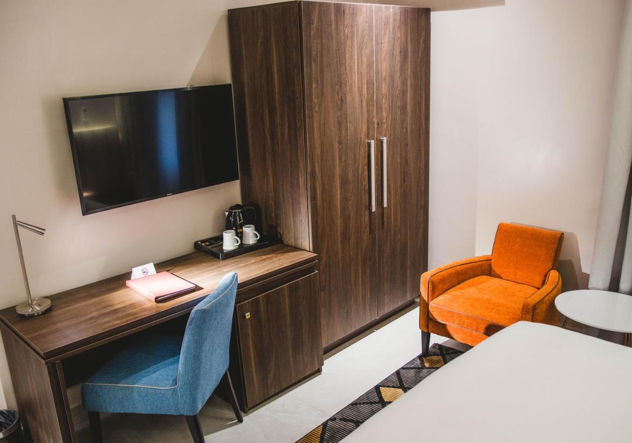 Amber City Hotels Overri Kültér fotó